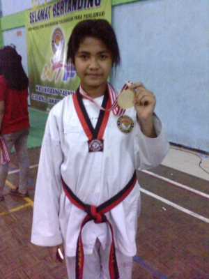 YUNIAR-KEJURCAB JAKBAR 2012
